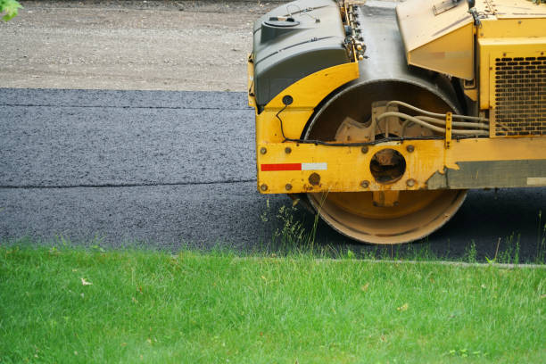 Best Driveway Paving Contractor  in Channelview, TX